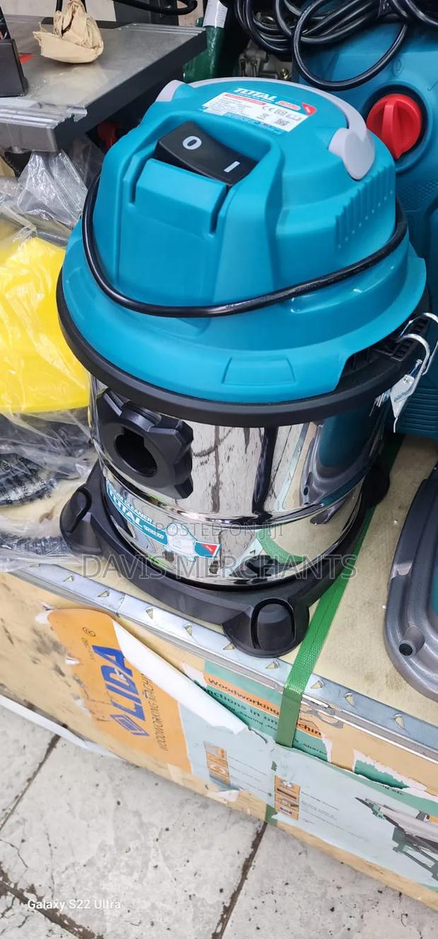 Brand New 10 Liitres Vacuum Cleaner