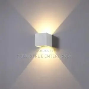 Elegant Whitish Waterproof Wall Brackets Light Wq5