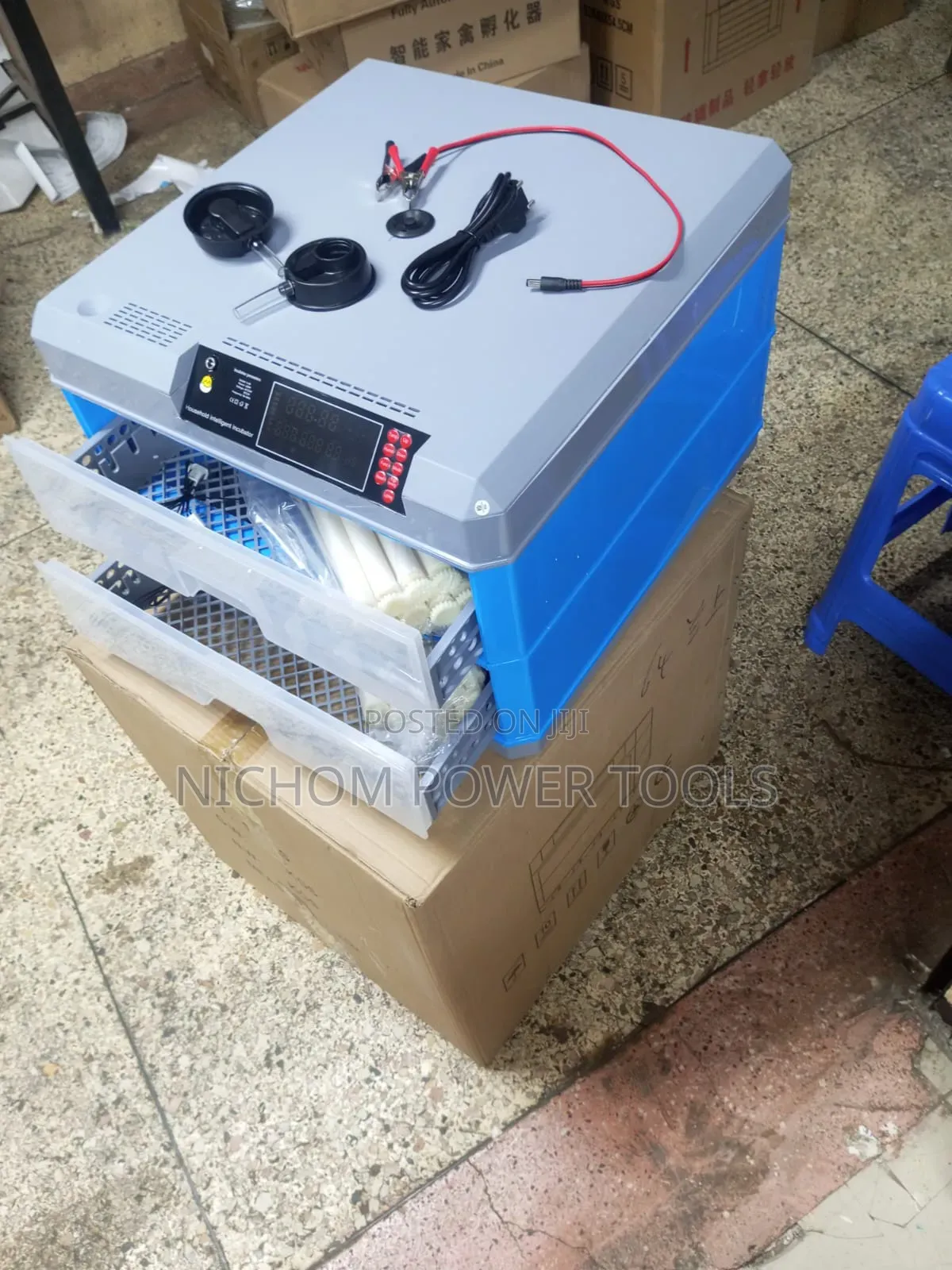 136eggs Automatic Incubator With Outer Water Bottle System