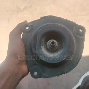 Toyota Wingroad Shock Mountain