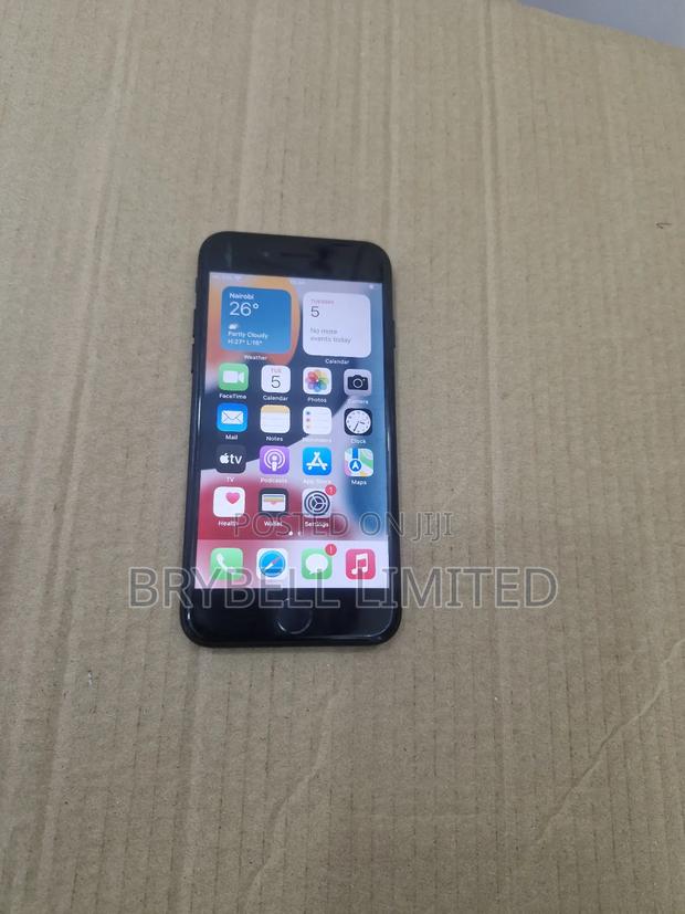 Apple iPhone 7 32 GB Black - thumbnail 2