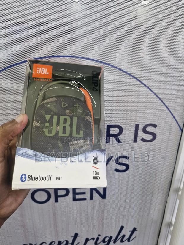 JBL Harman Clip 4 Potrtable Bluetooth Speaker - thumbnail 3