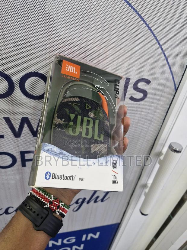 JBL Harman Clip 4 Potrtable Bluetooth Speaker - thumbnail 2