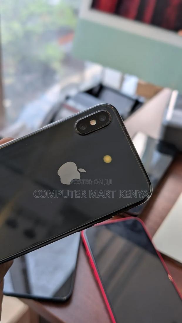 Apple iPhone X 64 GB Black - thumbnail 3