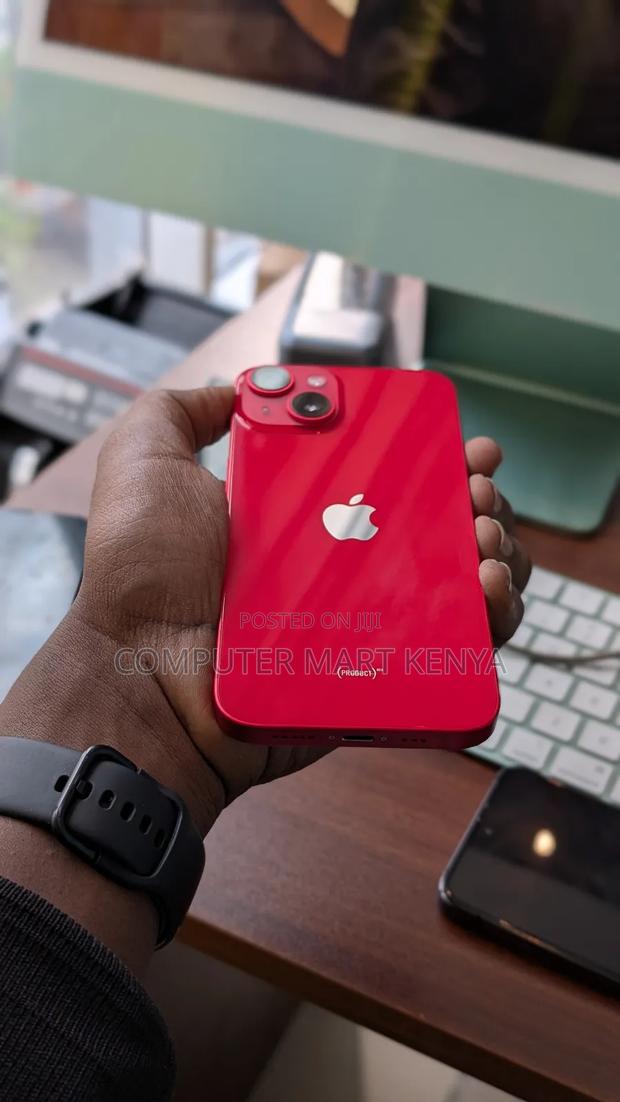 Apple iPhone 14 128 GB Red - thumbnail 5