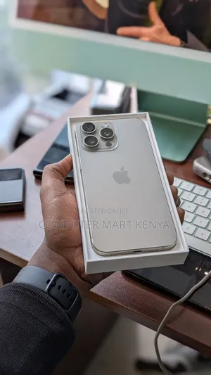Apple iPhone 15 Pro Max 256 GB