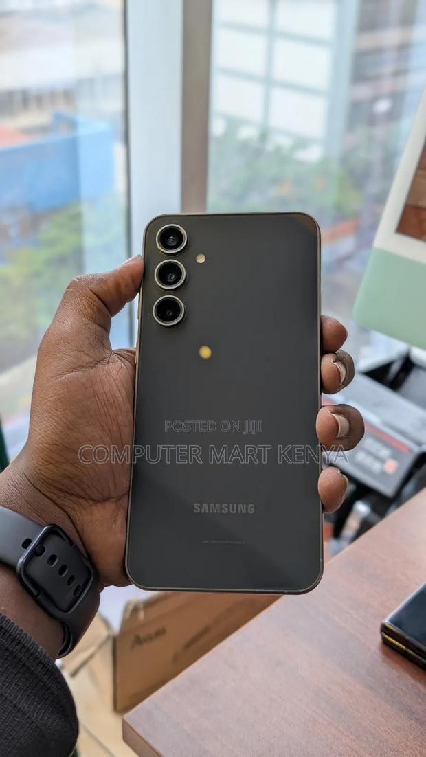 Samsung Galaxy S23 FE 256 GB Black - thumbnail 2