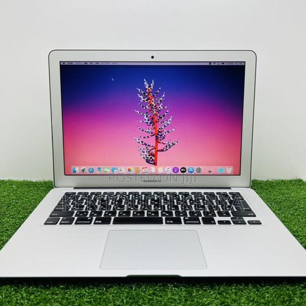 Laptop Apple MacBook Air 2015 4GB Intel Core I5 SSD 256GB - main view