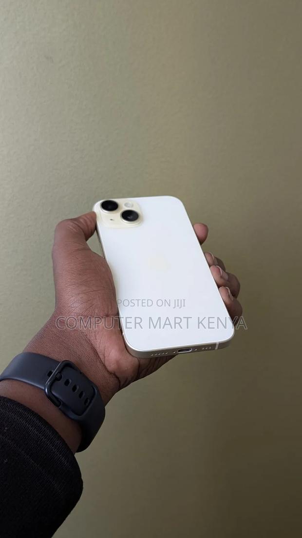 Apple iPhone 15 128 GB Yellow - thumbnail 3