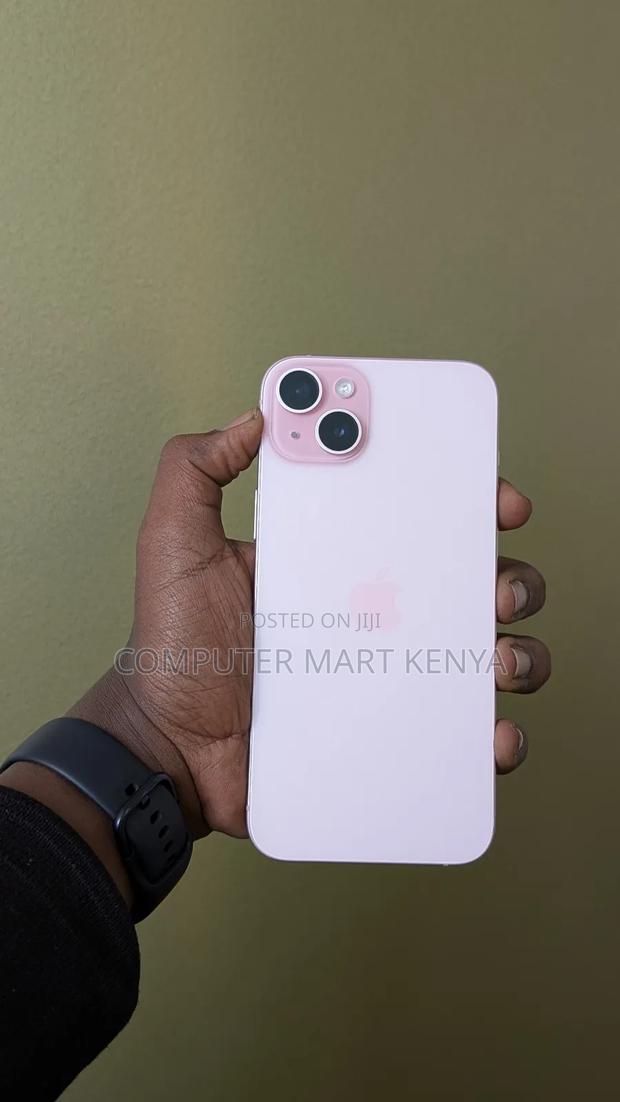Apple iPhone 15 128 GB Pink - thumbnail 4