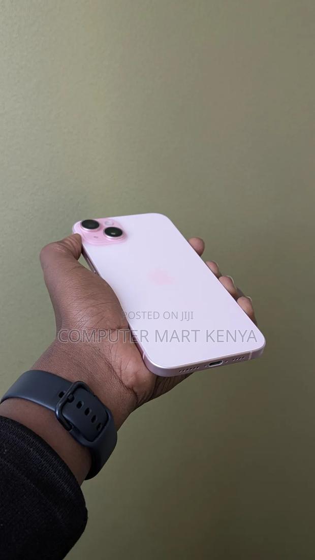 Apple iPhone 15 128 GB Pink - thumbnail 2