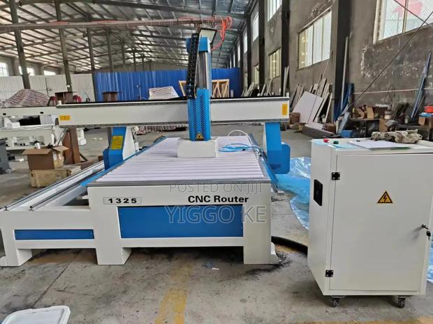 Host Sale 4 Axis CNC Router Engraving Machine