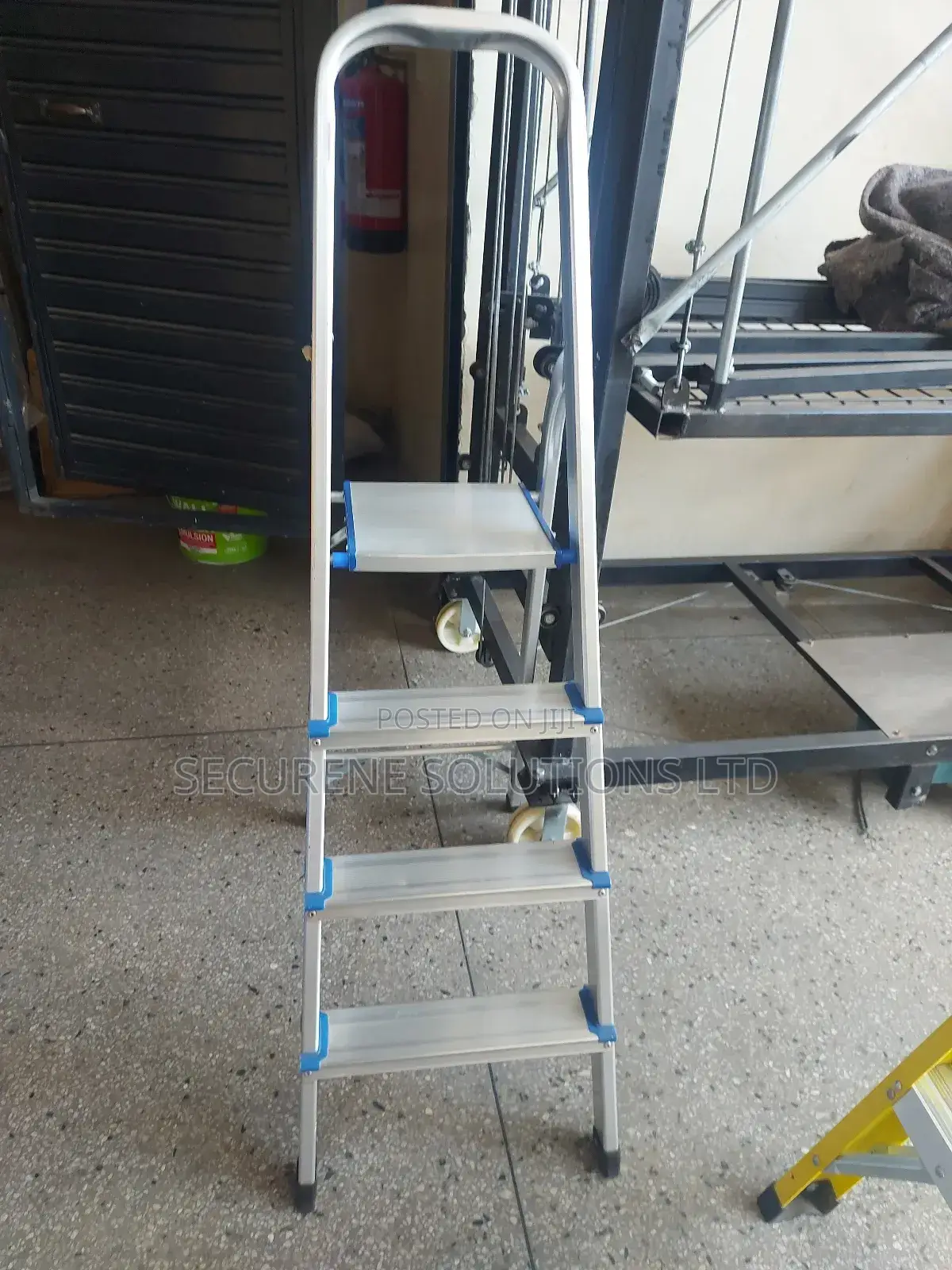 4 Steps Foldable Aluminum Step Ladder