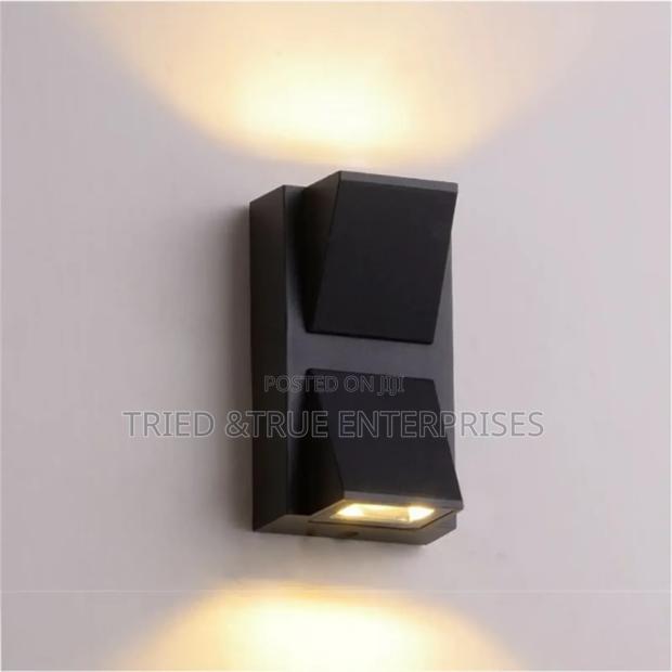 Outdoor LED Wall Bracket Light Hy4 - main view