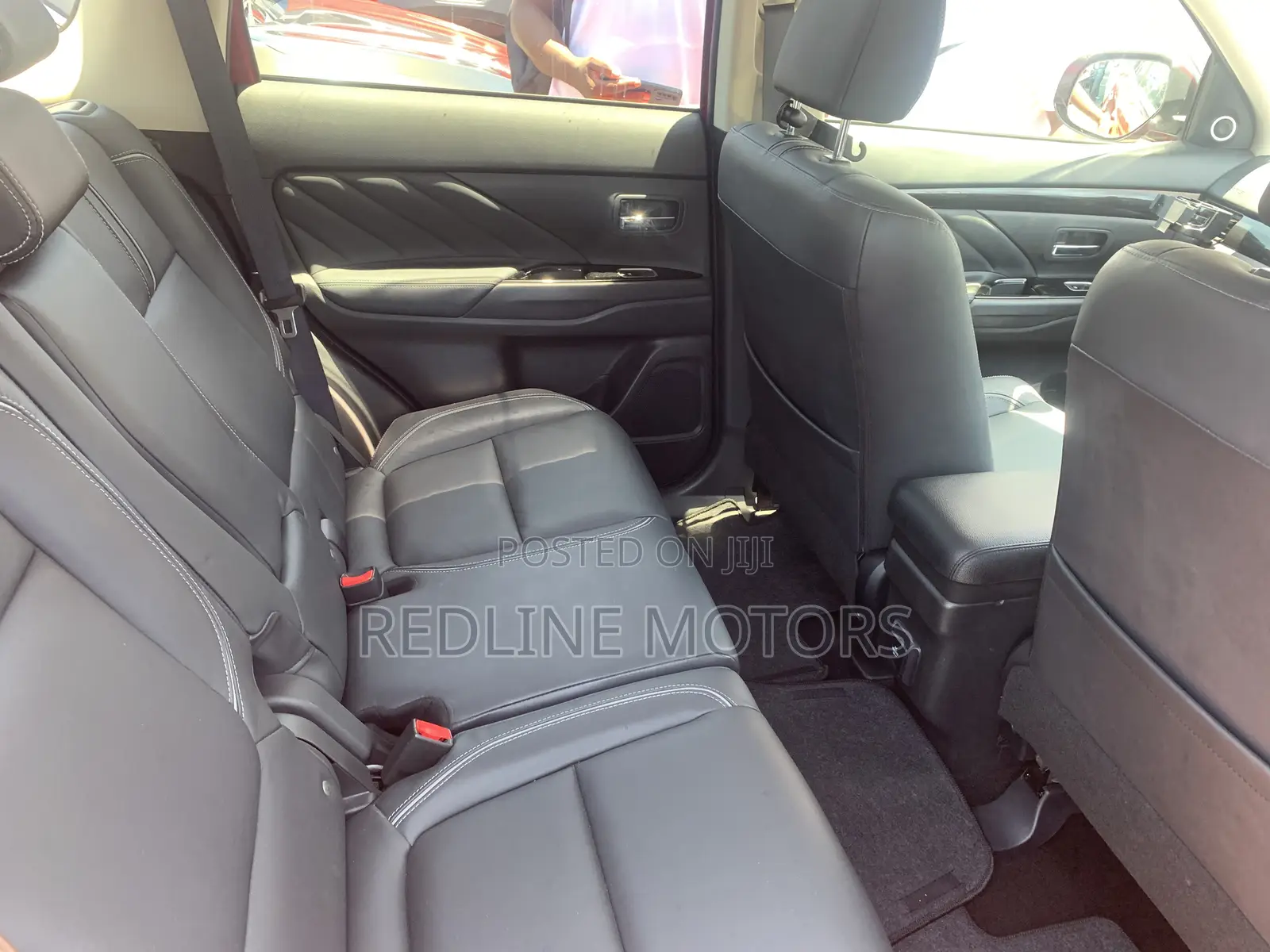 Mitsubishi Outlander 2.0 PHEV AWD 2018 Red