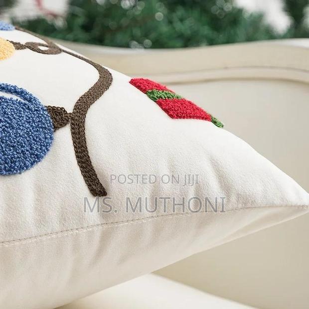 *A Set of 3 High Quality Decorative - thumbnail 8