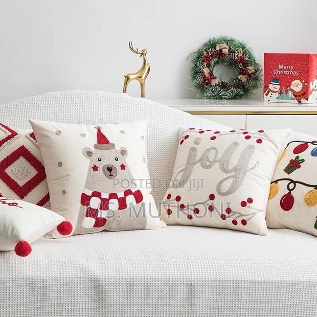 *A Set of 3 High Quality Decorative - thumbnail 5