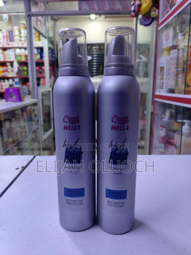 Hair Mousse That Can Be Used as Holding Glue