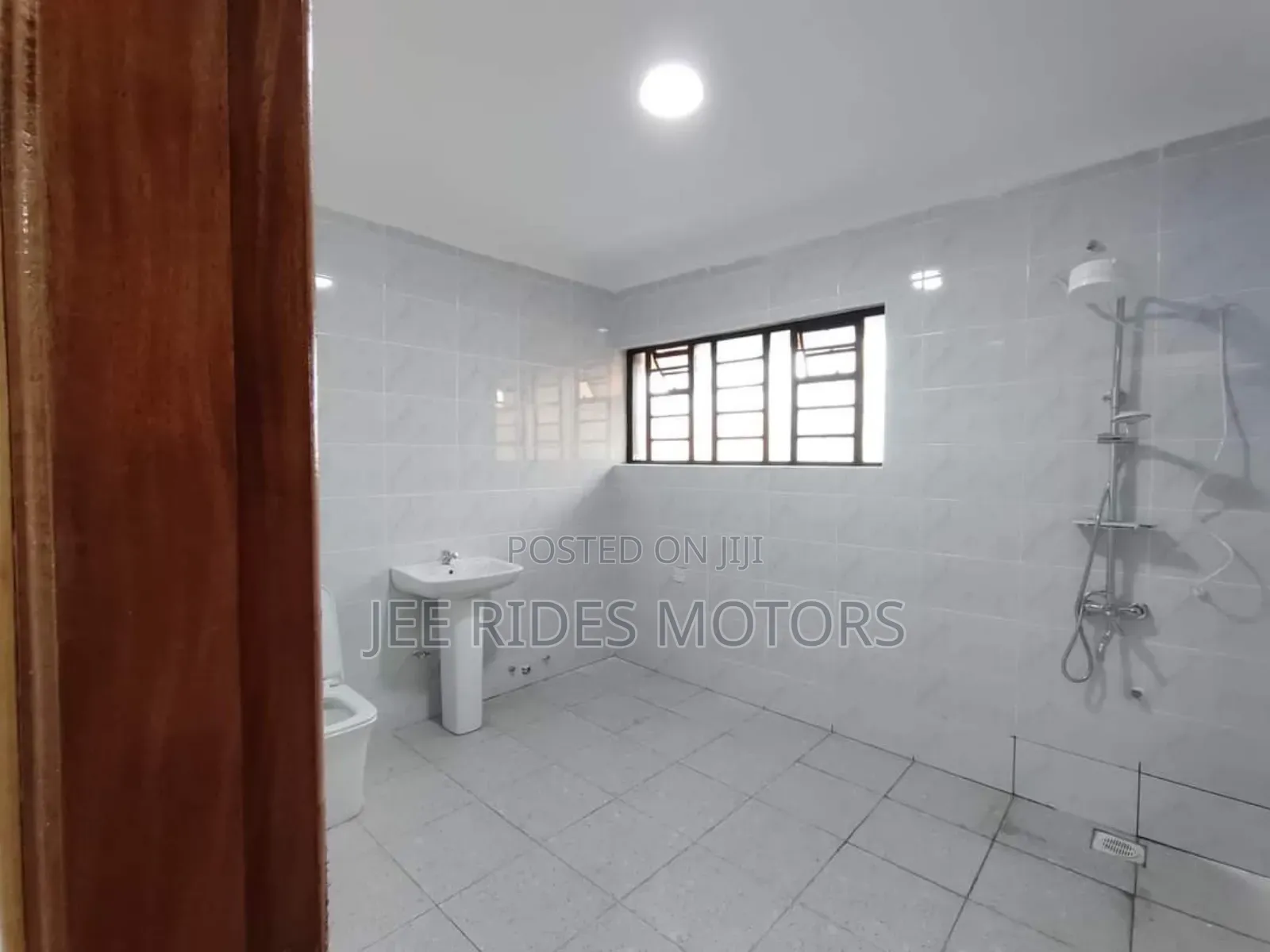 4bdrm Townhouse/Terrace in Membley, Nairobi Central for sale