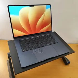 Laptop Apple MacBook Air 2024 M3 15-Inch 8GB Apple M3 SSD 256GB