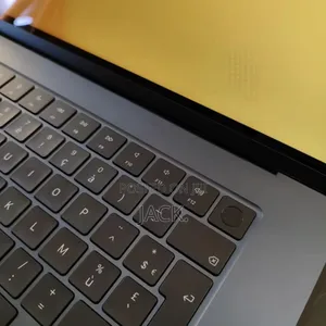 Laptop Apple MacBook Air 2024 M3 15-Inch 8GB Apple M3 SSD 256GB