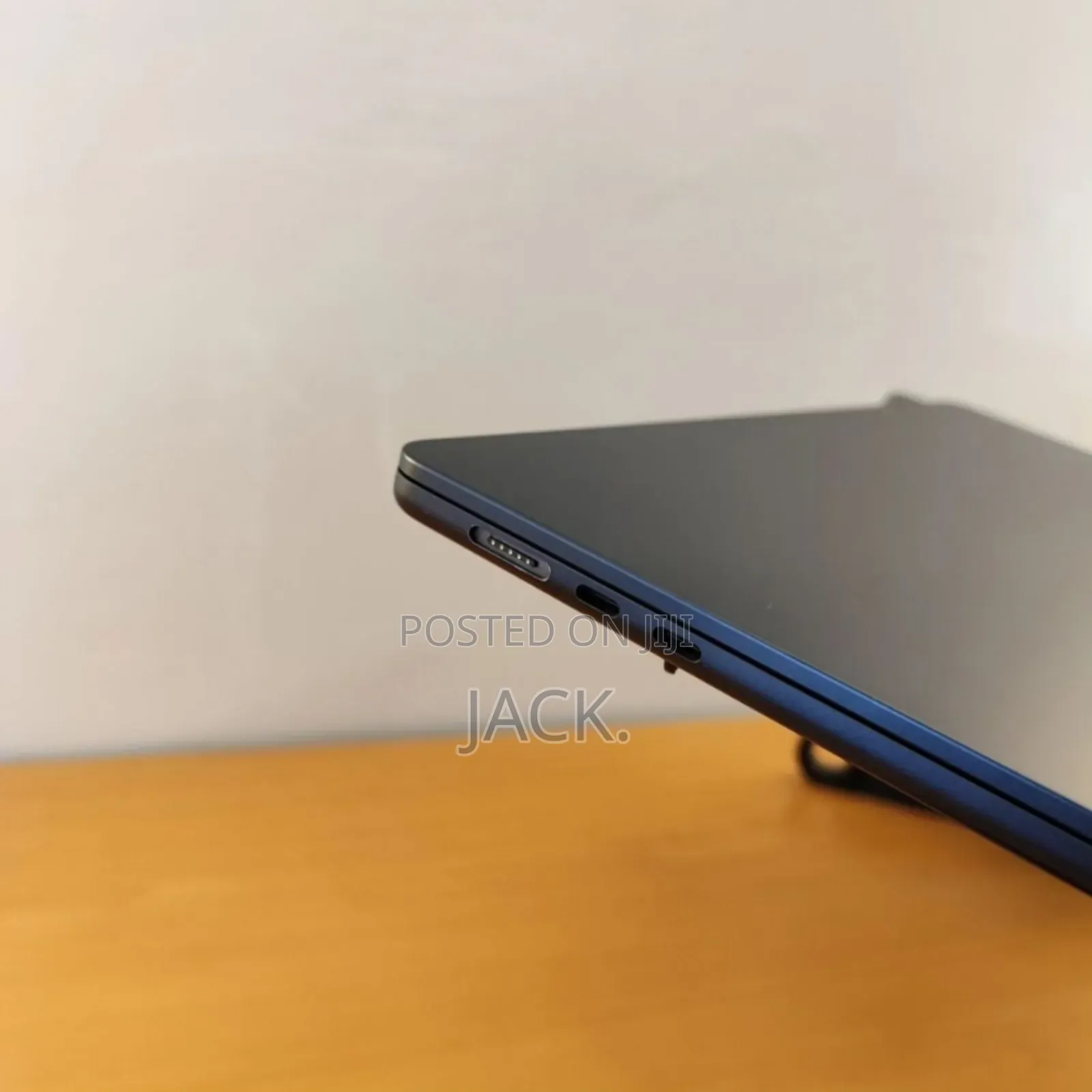 Laptop Apple MacBook Air 2024 M3 15-Inch 8GB Apple M3 SSD 256GB