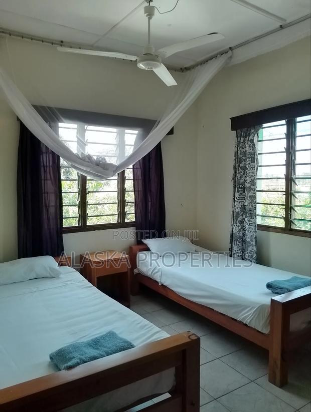 Furnished 2bdrm Apartment in Nyali Estate for rent - thumbnail 17