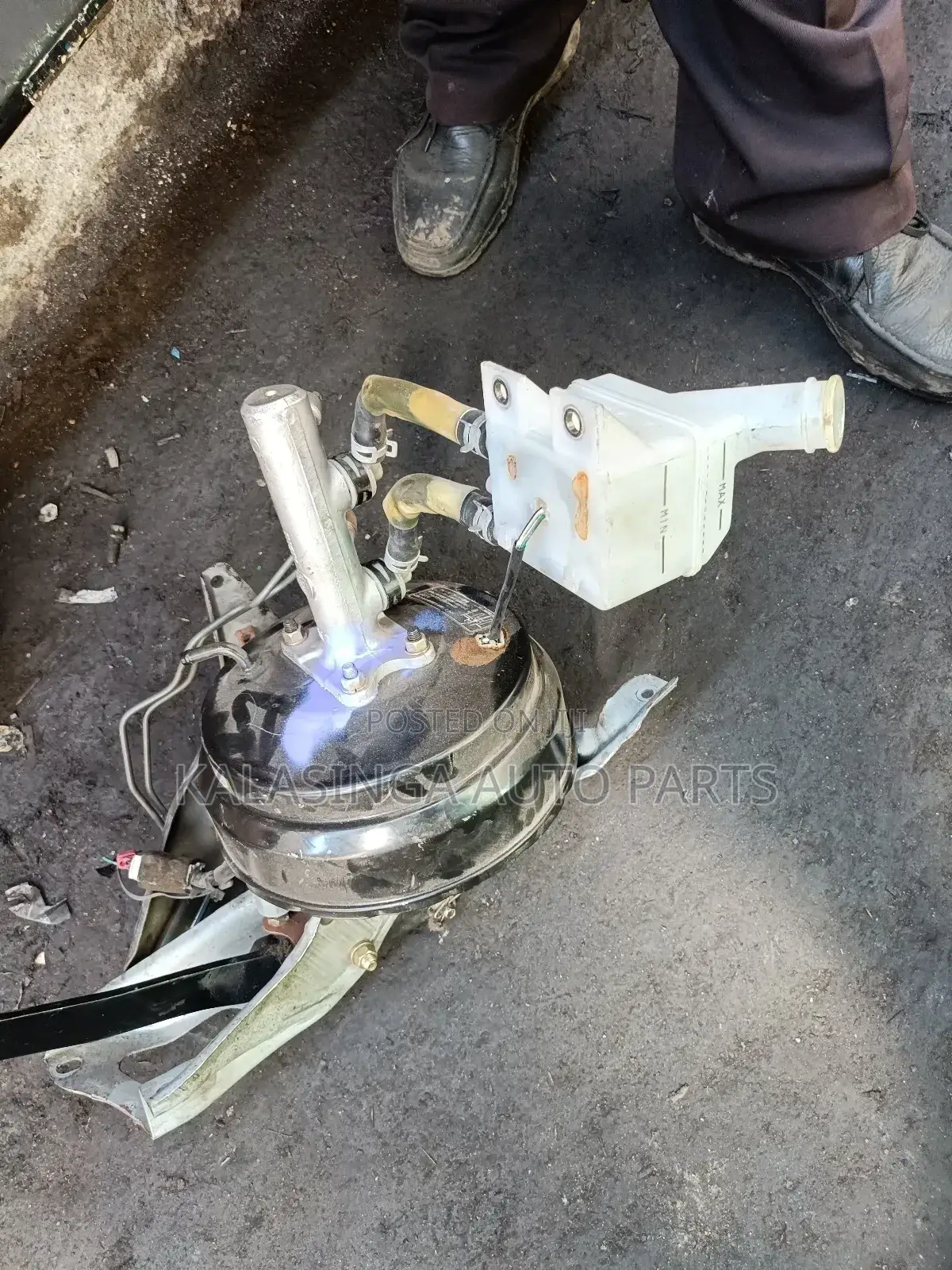Booster And Master Cylinder 5l Hiace
