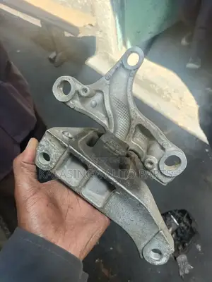 Honda Stream Gear Box Mounting