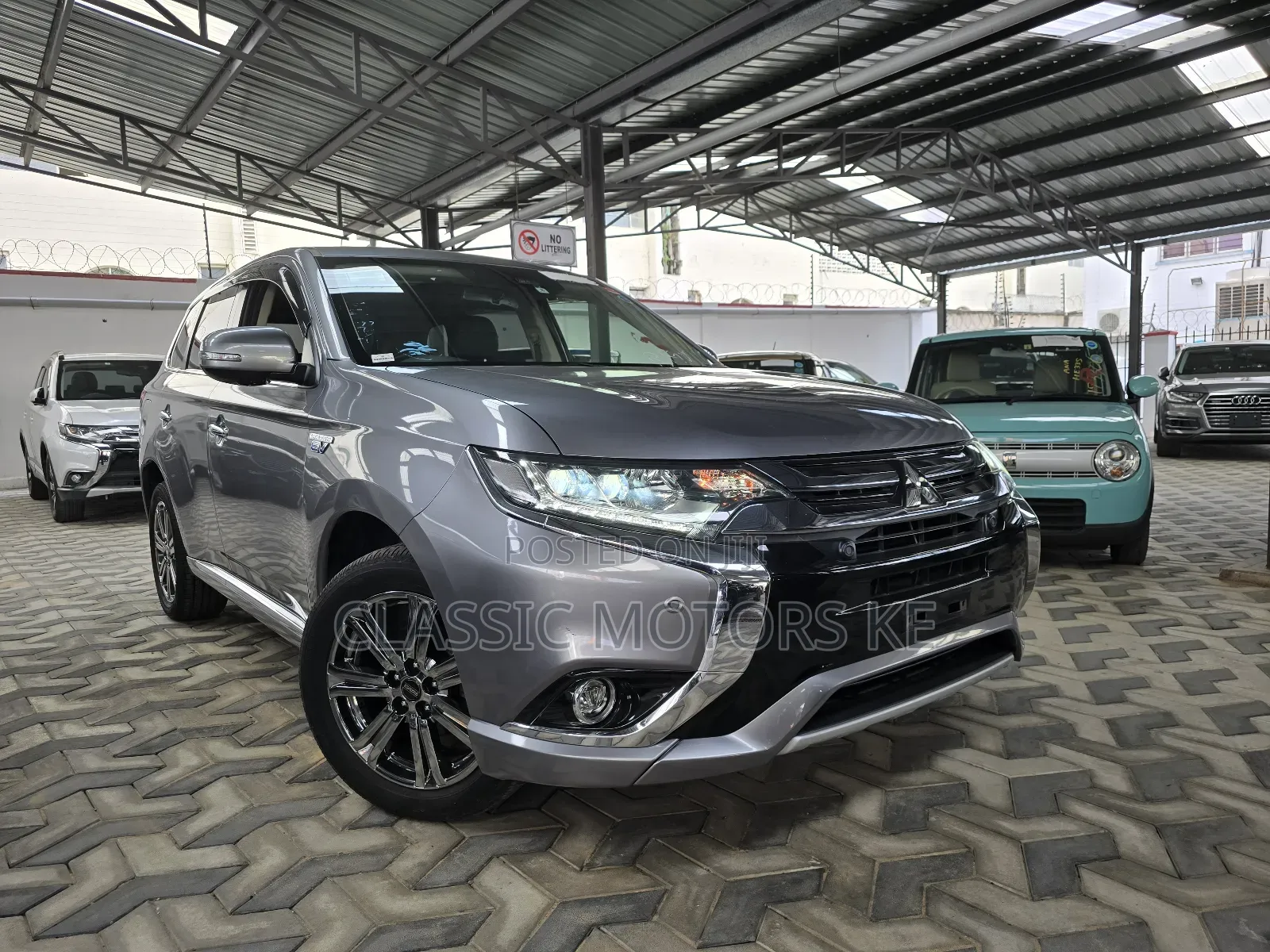 Mitsubishi Outlander 2.4 PHEV AWD 2018 Silver