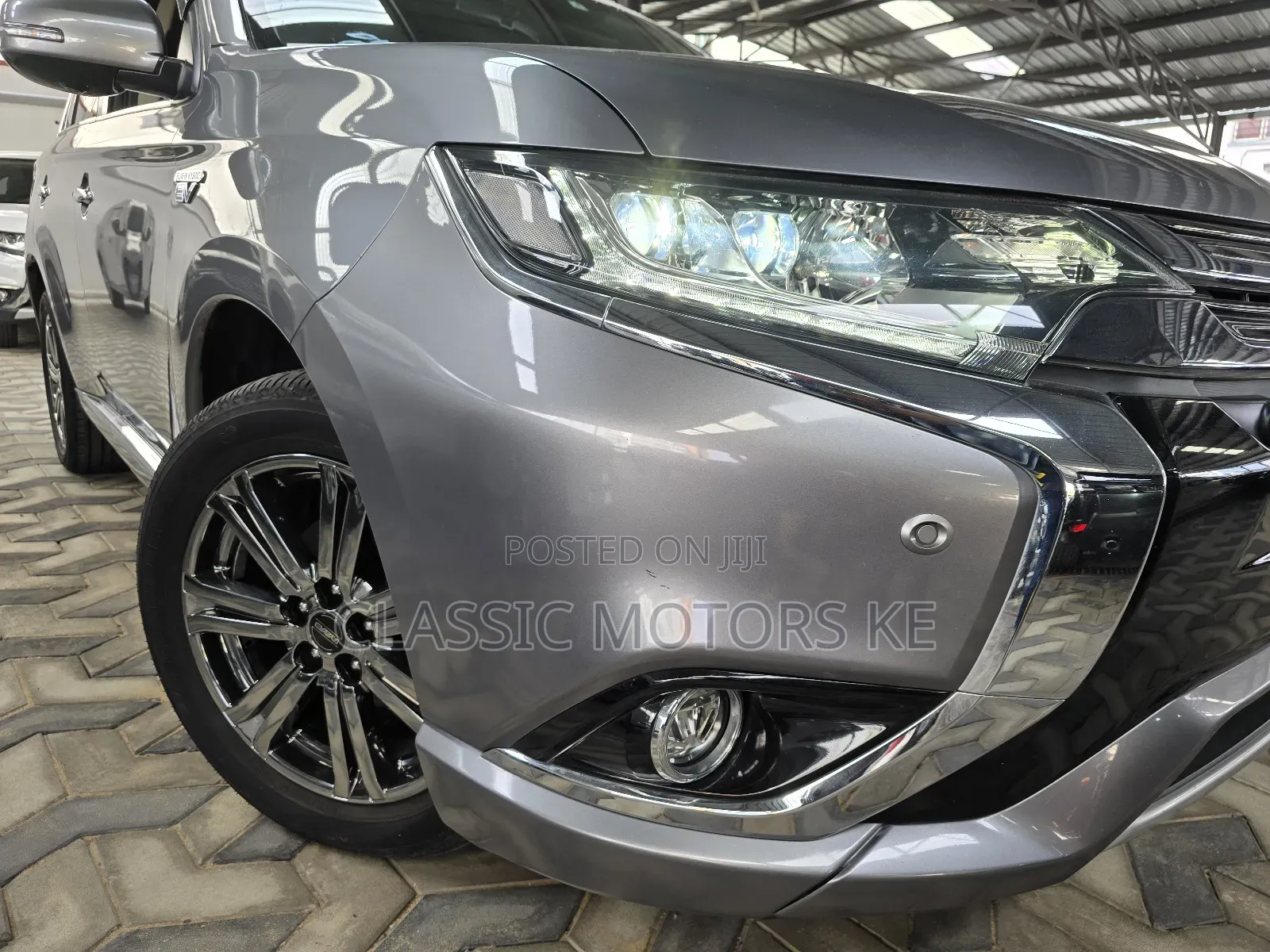 Mitsubishi Outlander 2.4 PHEV AWD 2018 Silver