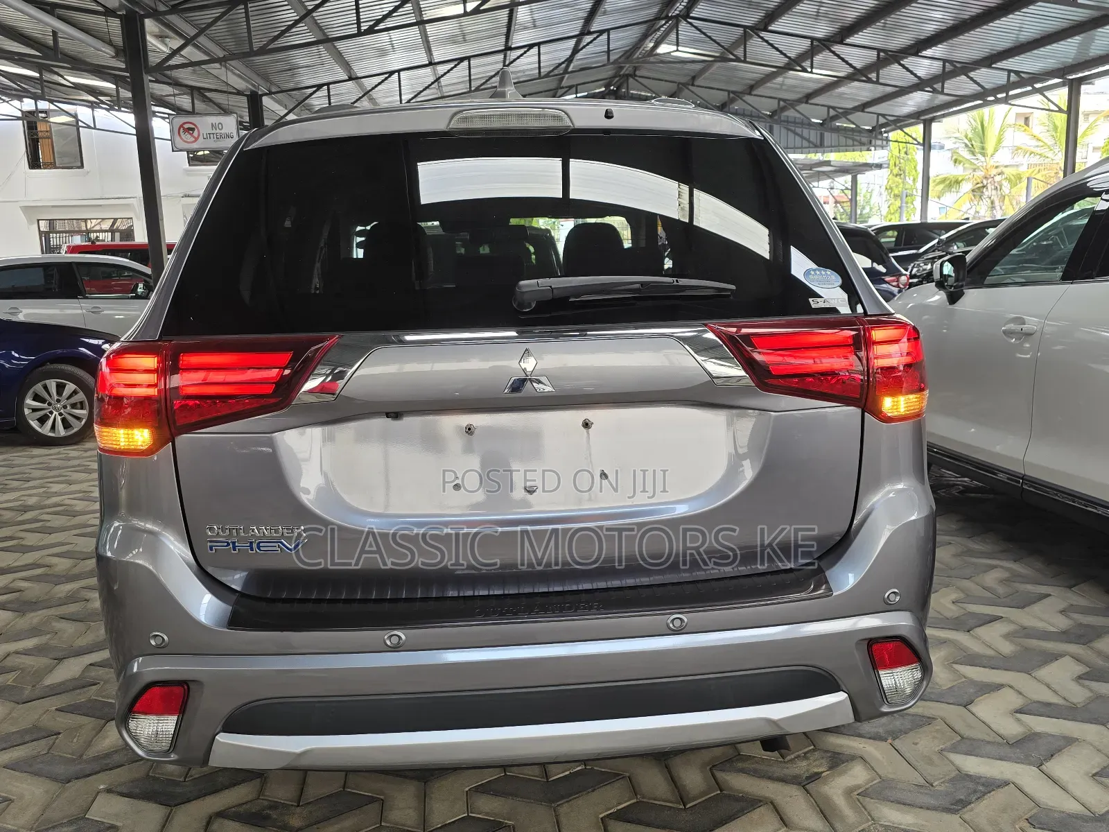 Mitsubishi Outlander 2.4 PHEV AWD 2018 Silver