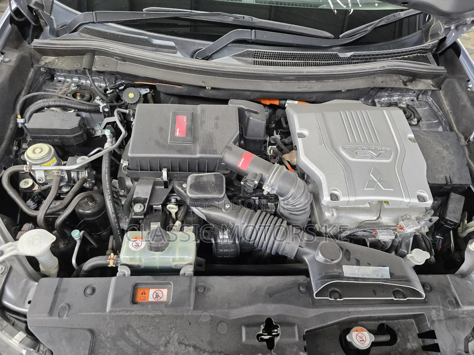 Mitsubishi Outlander 2.4 PHEV AWD 2018 Silver