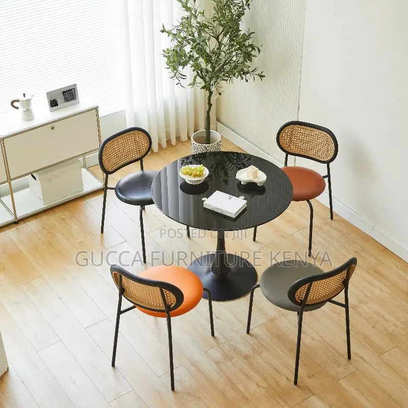 Office Tables:Modish Round Orbicular Dining Table