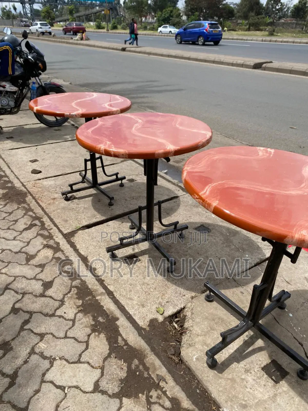 Brown Marble Round Restaurant and Bar Tables
