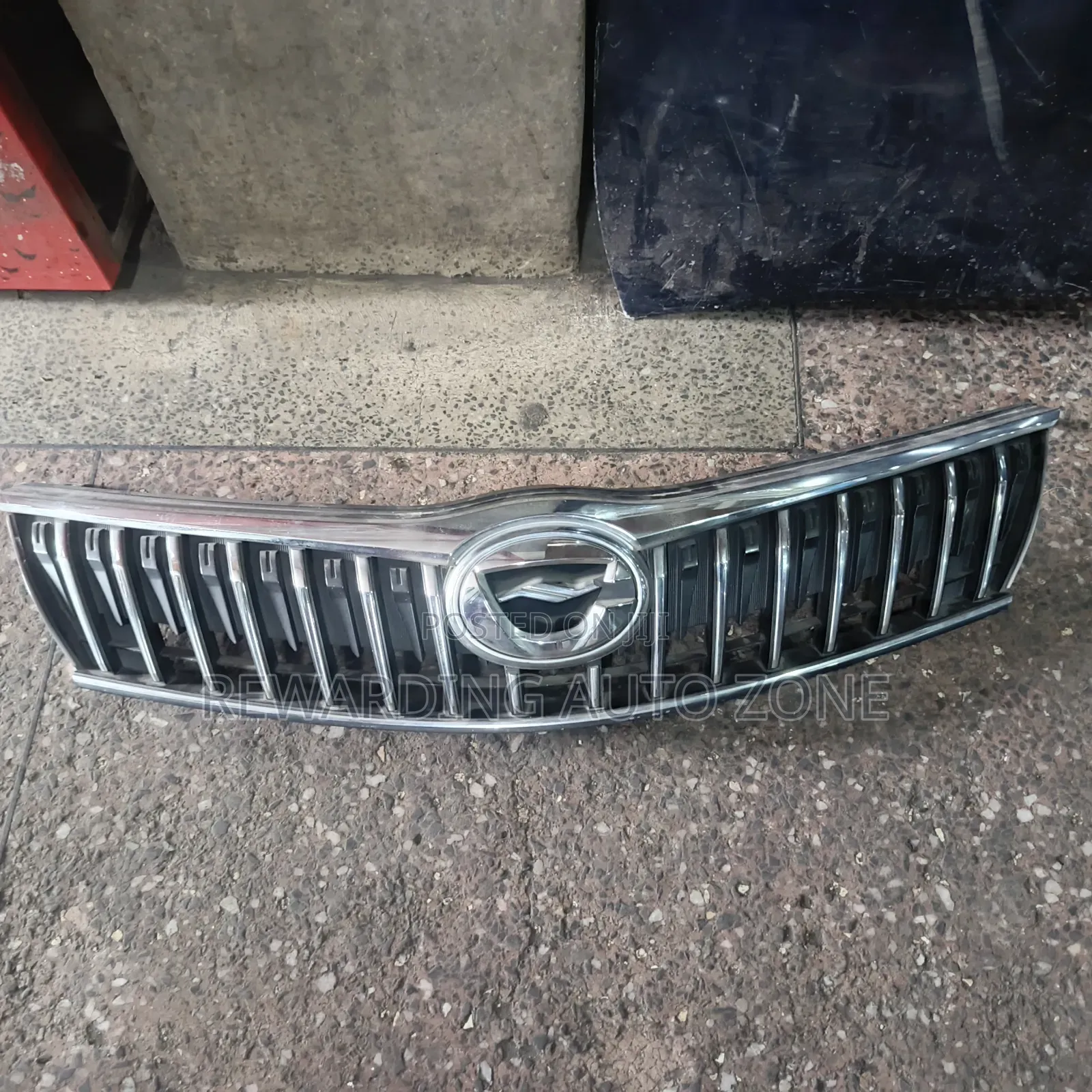 Axio 161 Sport Grille.