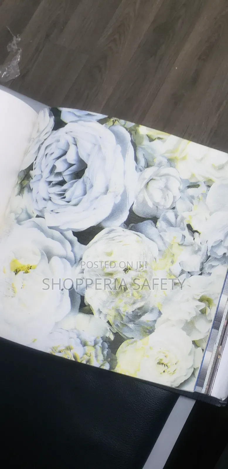 Floral Wallpapers Available