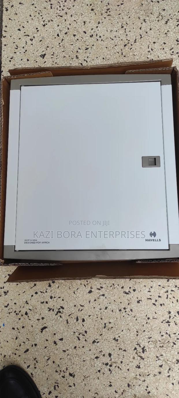 4-Way Distribution Board