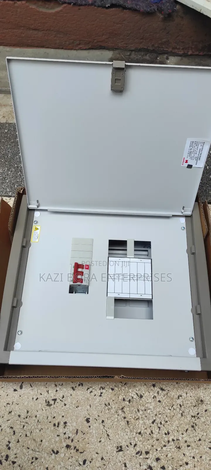 4-Way Distribution Board