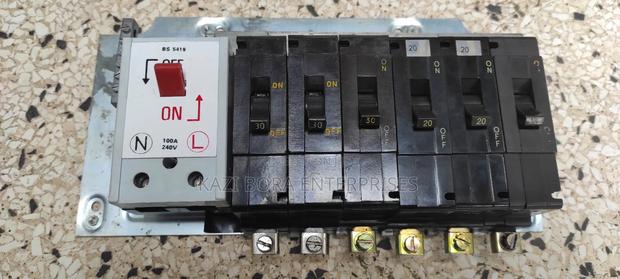 6-Way Consumer Unit - thumbnail 3