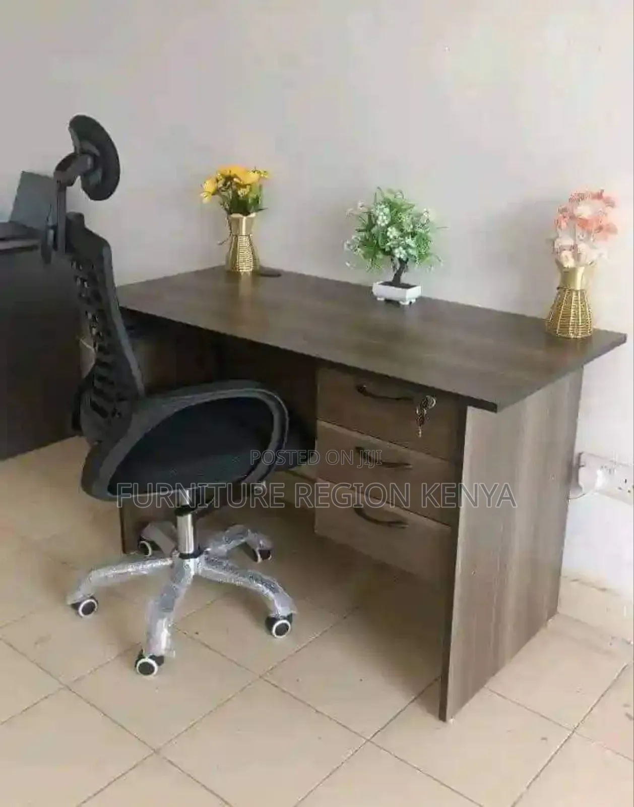 Study Desk With Head Rest Chair