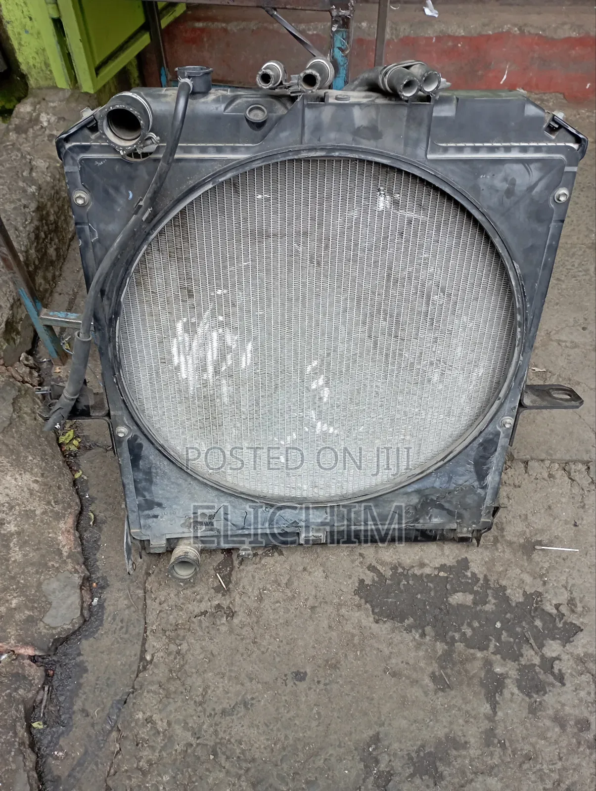 Isuzu NQR Radiator