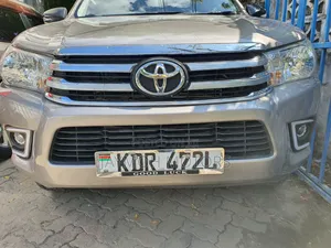 Toyota Hilux 2019 Silver