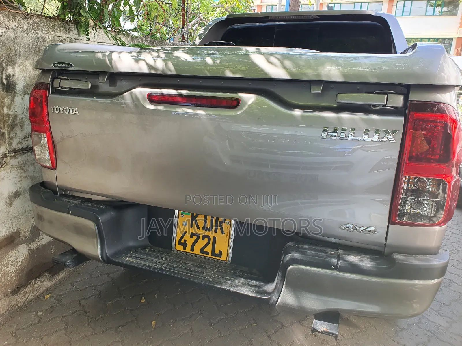 Toyota Hilux 2019 Silver