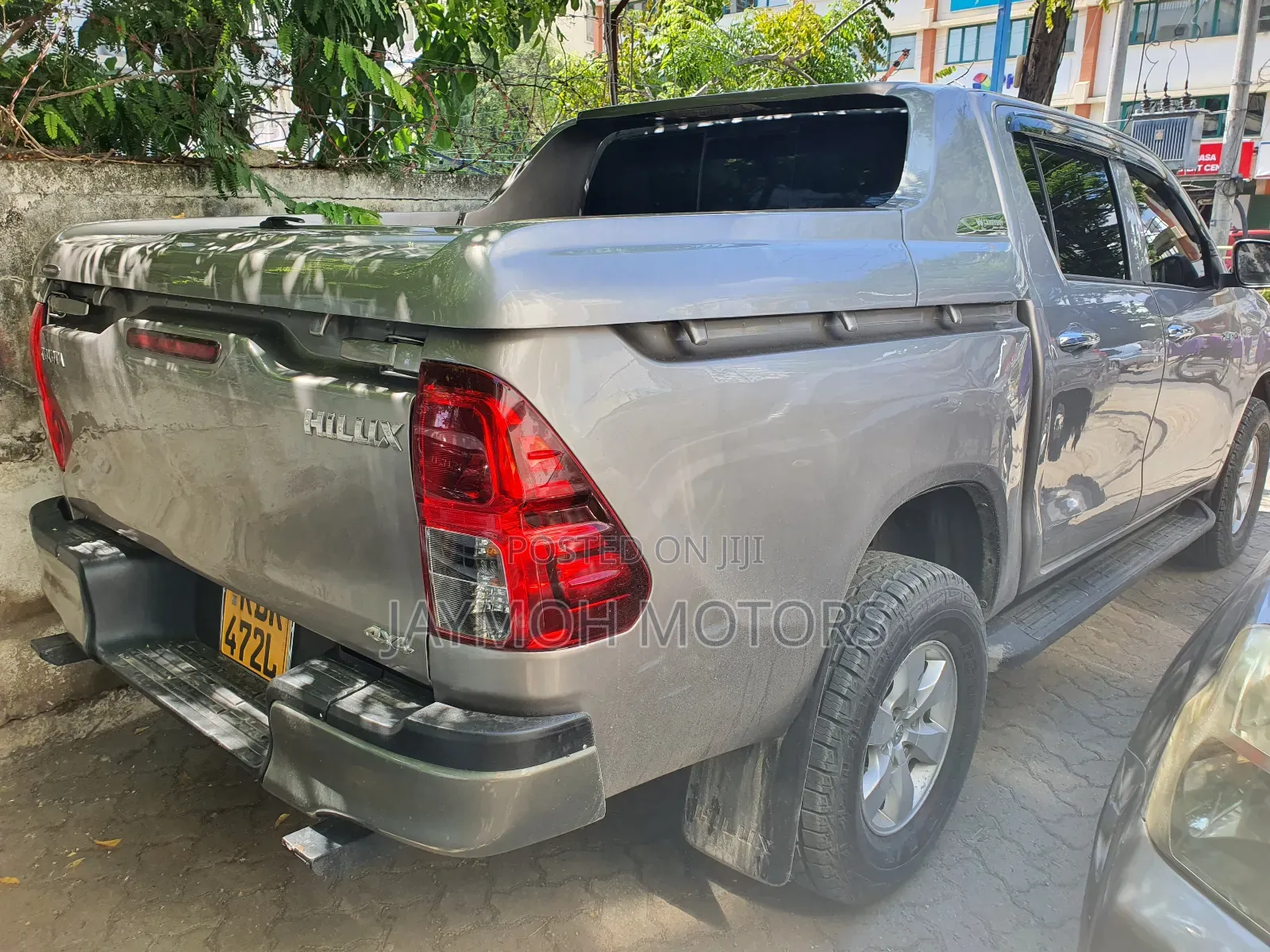 Toyota Hilux 2019 Silver
