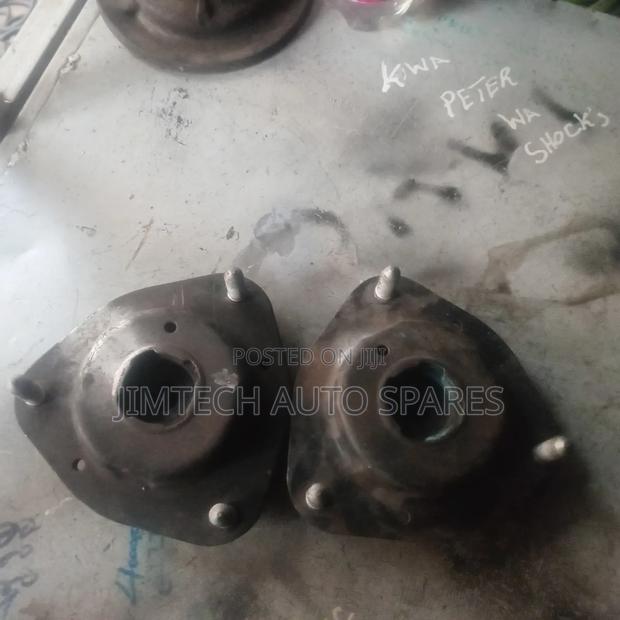 Toyota Noah Old Model Front Shock Mountain - thumbnail 2