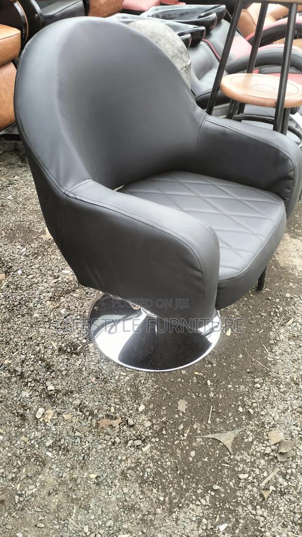 Adjustable Styling Chairs - thumbnail 3