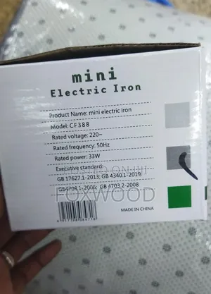 Mini Portable Steam Ironing Machine.