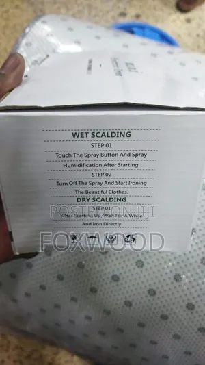 Mini Portable Steam Ironing Machine.