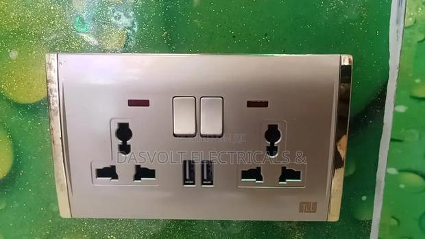 Twin Usb Socket Gold - main view